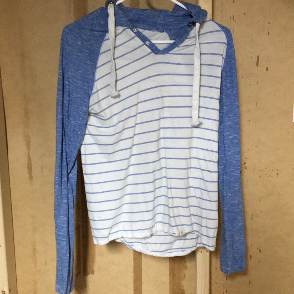 long sleeve shirt with a hood from free planet